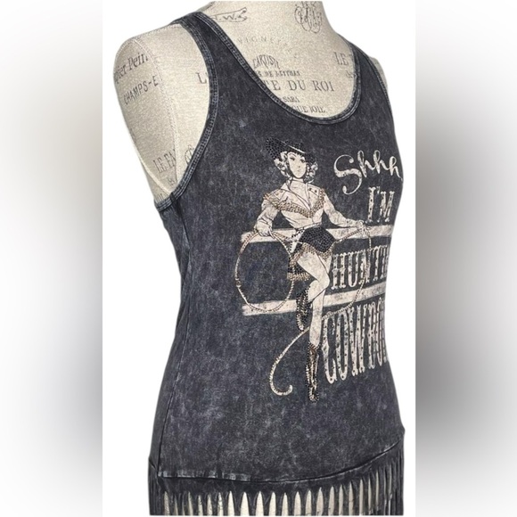 NWOT Shhh I'm Hunting Cowboys Black Distressed Western Tank Top Women's Medium M - Picture 11 of 14